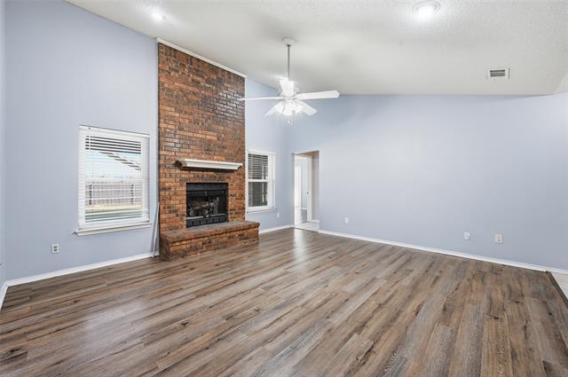 6421 Fairview Dr Watauga, TX 76148 photo 5