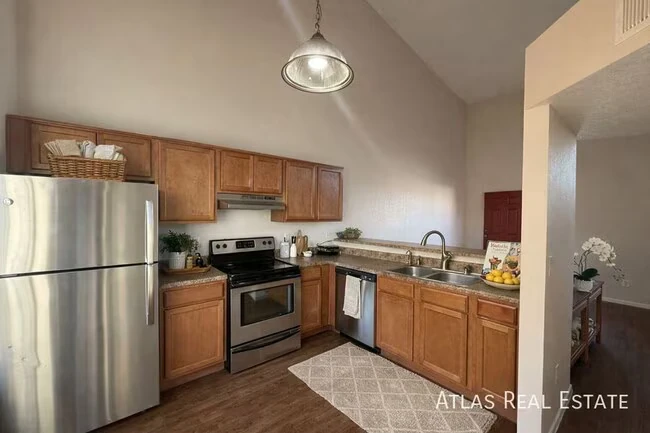 4828 West Orangewood Avenue, Glendale, AZ 85301 photo 4
