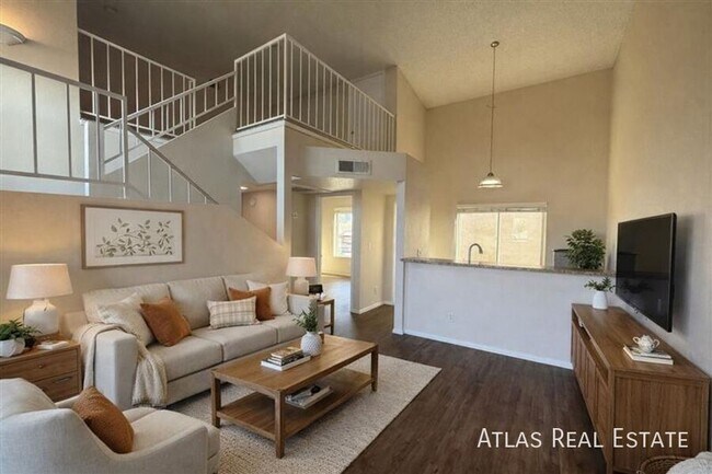 4828 West Orangewood Avenue, Glendale, AZ 85301 photo 2
