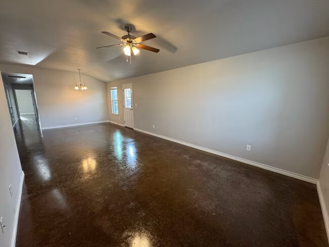 208 Lowes Blvd Killeen, TX 76542 photo 5