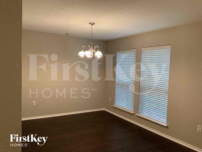 12617 Summerwood Dr Burleson, TX 76028 photo 3