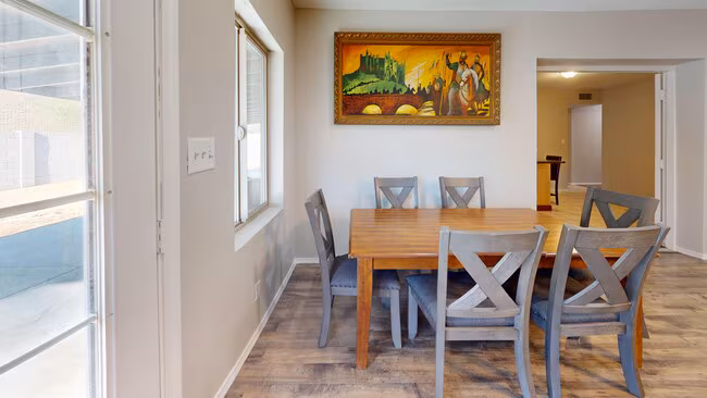 2080 East Greenway Drive - Room 2 photo 2