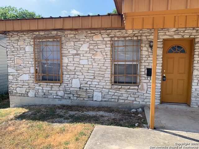 520 Prado St San Antonio, TX 78204 photo 2