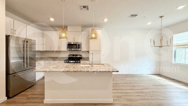 4570 S Renaissance Dr Gilbert, AZ 85297 photo 4