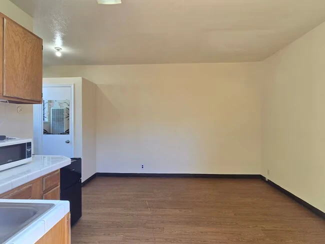 1264 Locust St San Jose, CA 95110 photo 4
