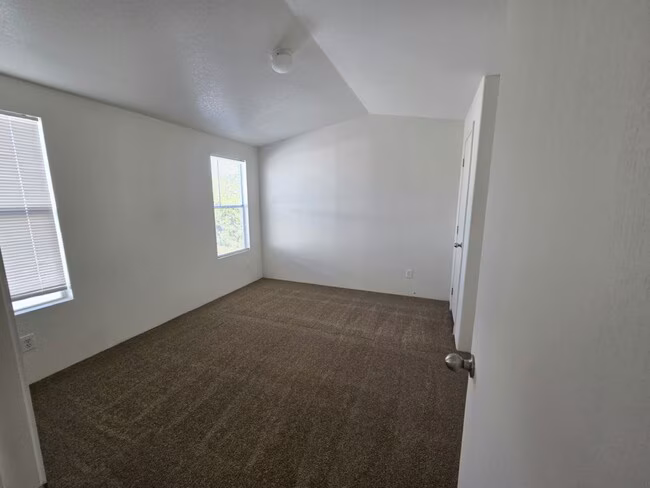 10960 N 67th Ave Glendale, AZ 85304 photo 3