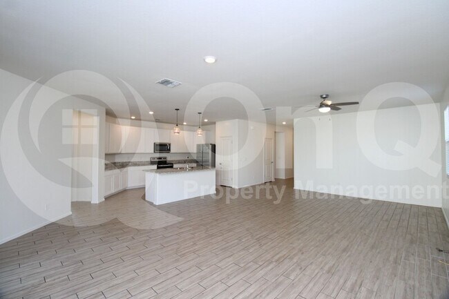 7415 South 33rd Lane, Phoenix, AZ 85041 photo 5