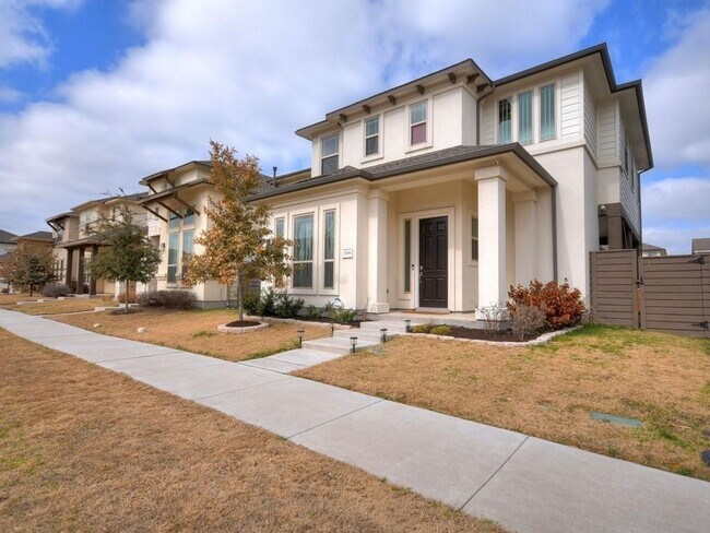 1708 Arcilla St Austin, TX 78741 photo 3