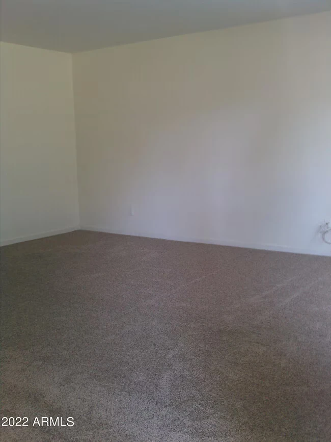4701 N 26th Ln Phoenix, AZ 85017 photo 4