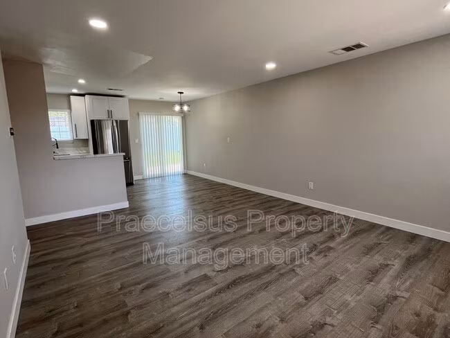 5741 Calle Sal Si Puedes San Diego, CA 92139 photo 3