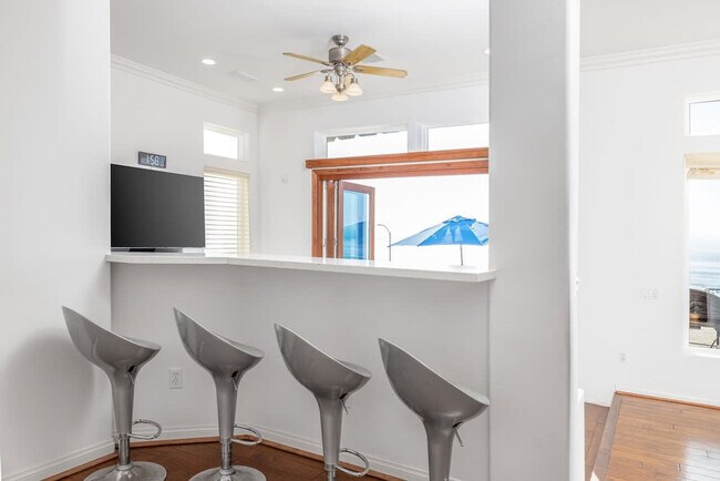 125 Chinquapin Ave Carlsbad, CA 92008 photo 4