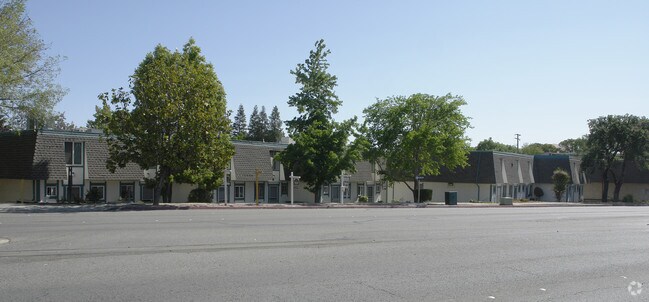 3905 Clayton Rd photo 5