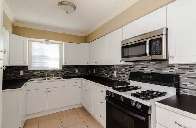 830 East Linda Drive, Garland, TX 75041 photo 2