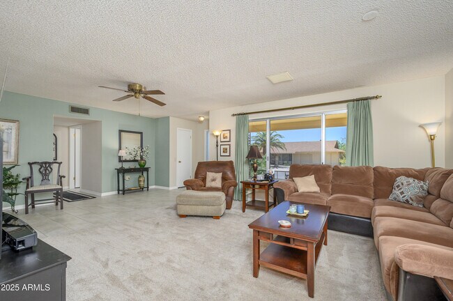 18239 N 129TH Avenue photo 5