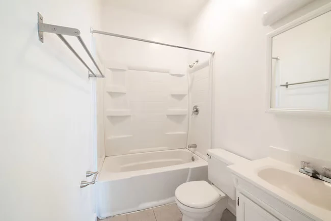 2122 Dwight Way photo 4