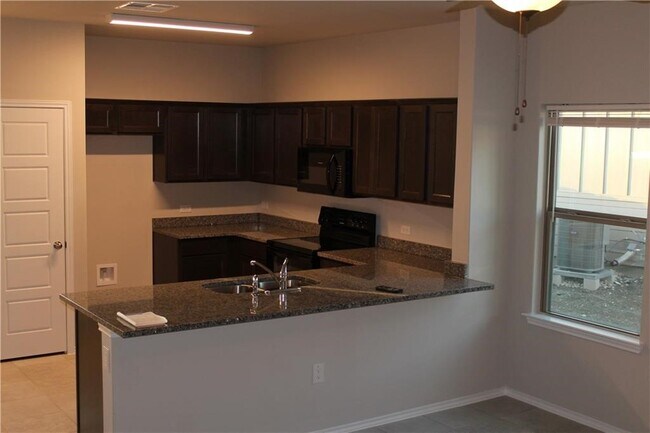 1220 Garland Rd Georgetown, TX 78626 photo 3