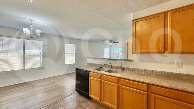 21426 Duncan Dr Maricopa, AZ 85138 photo 5