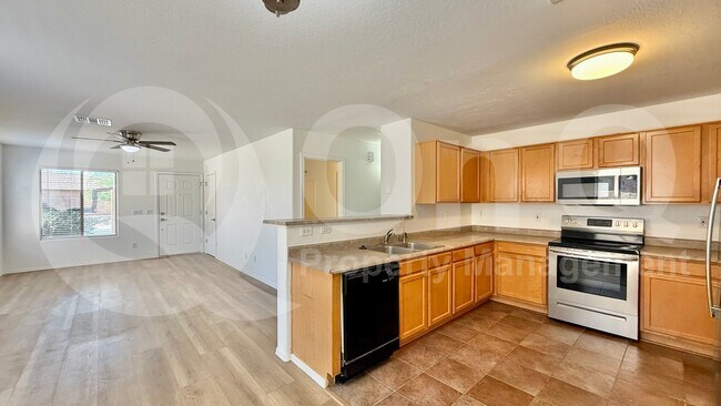 21426 Duncan Dr Maricopa, AZ 85138 photo 4