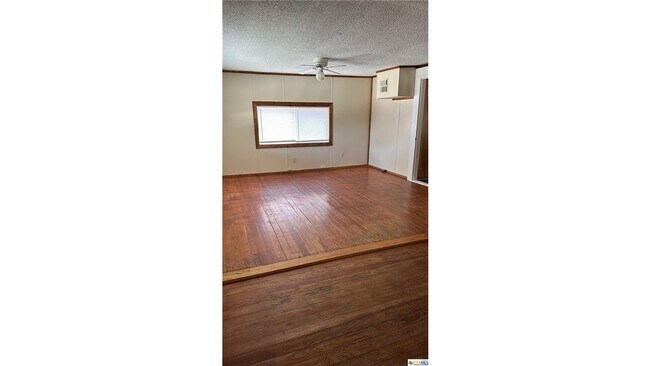 204 Salinas Rd San Marcos, TX 78666 photo 3