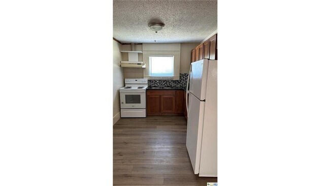 204 Salinas Rd San Marcos, TX 78666 photo 5