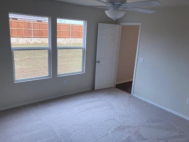 1833 Elderberry Street, Royse City, TX 75189 photo 3