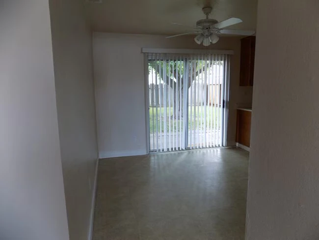 498 Hintz Ave Tracy, CA 95376 photo 5
