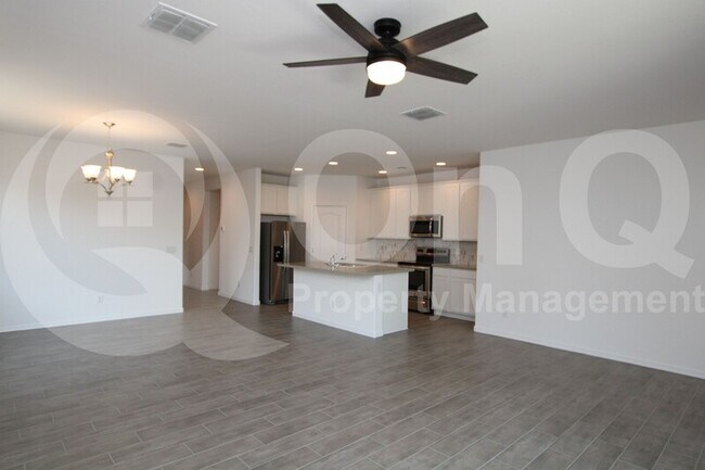 24215 West Gross Avenue, Buckeye, AZ 85326 photo 2