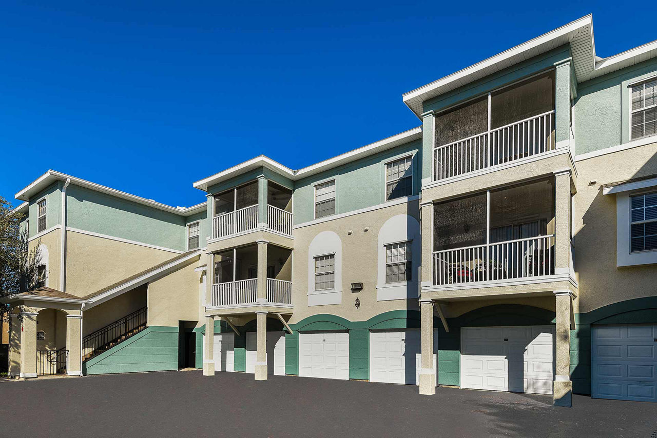 Villas at Gateway Apartments photo 2