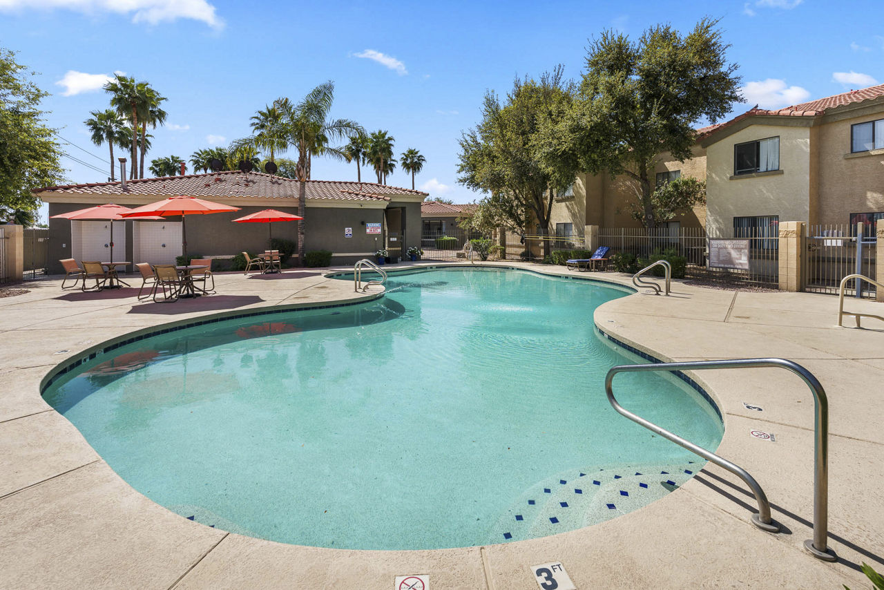The Colony Apartments photo 2