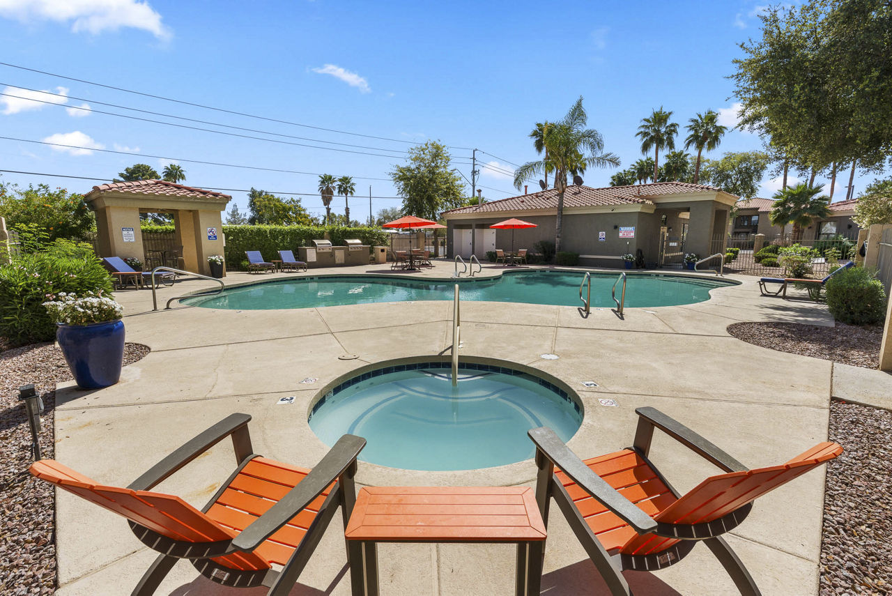 The Colony Apartments photo 4