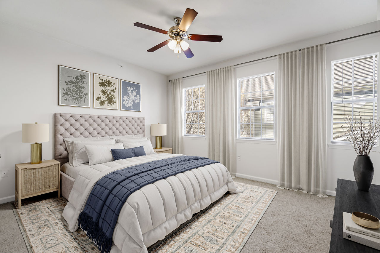 The Pointe at New Town Apartments photo 4