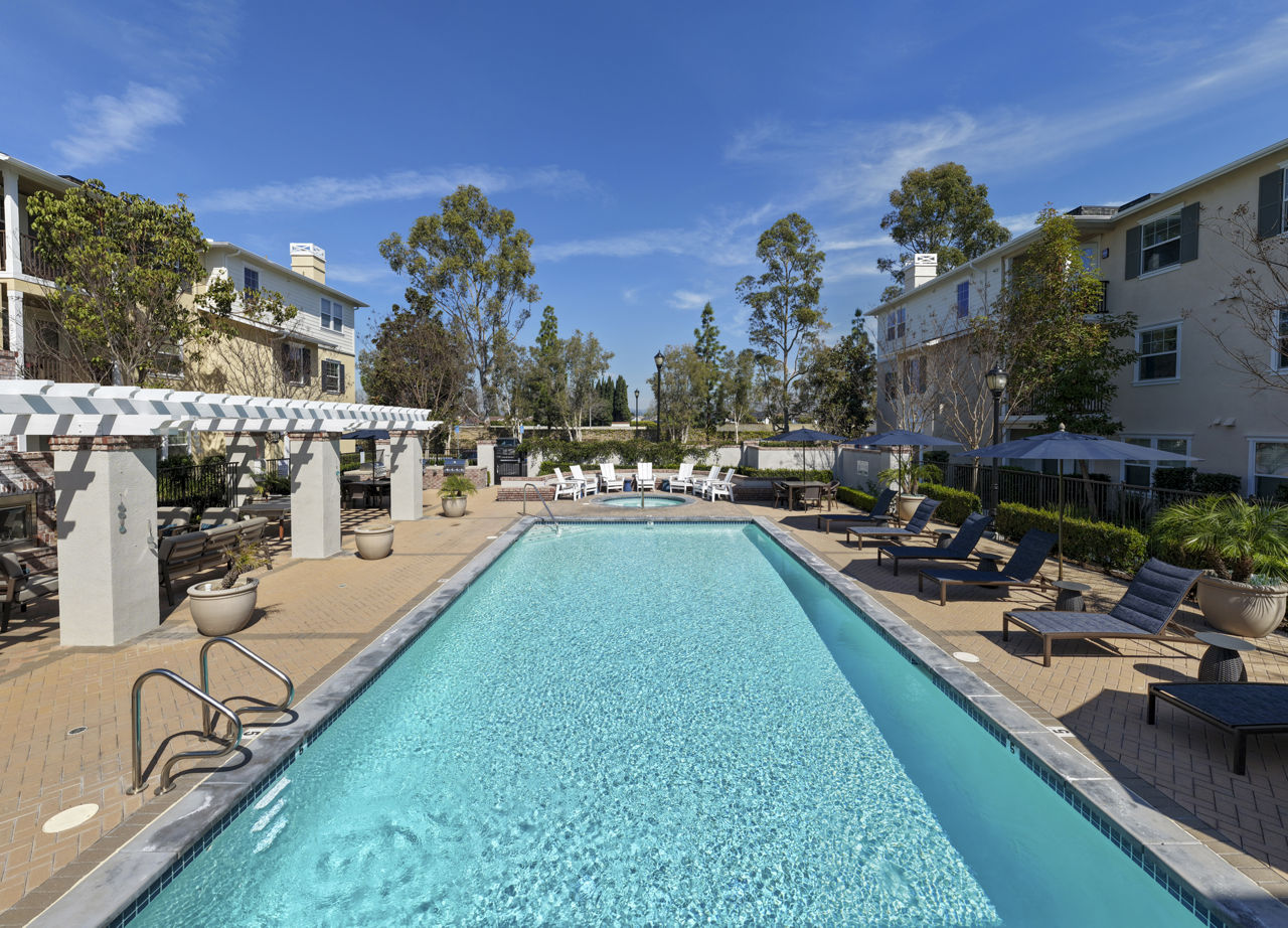 Coventry Court Luxury Senior Apartments photo 2