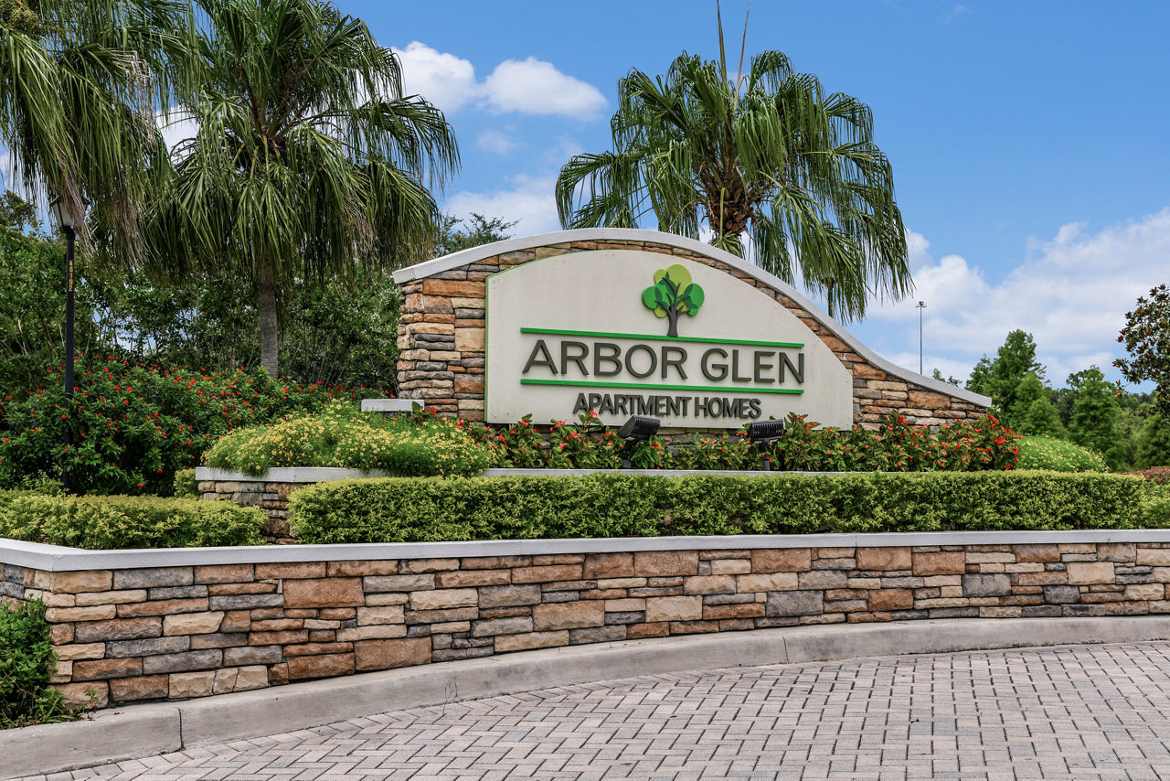 Arbor Glen Apartments photo 2