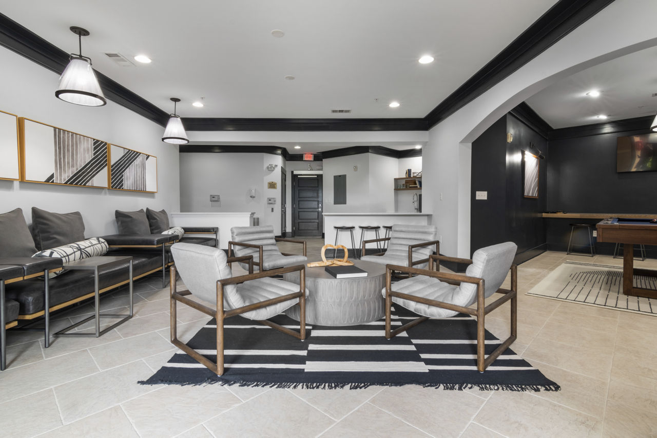 Oberlin Court Apartments photo 3