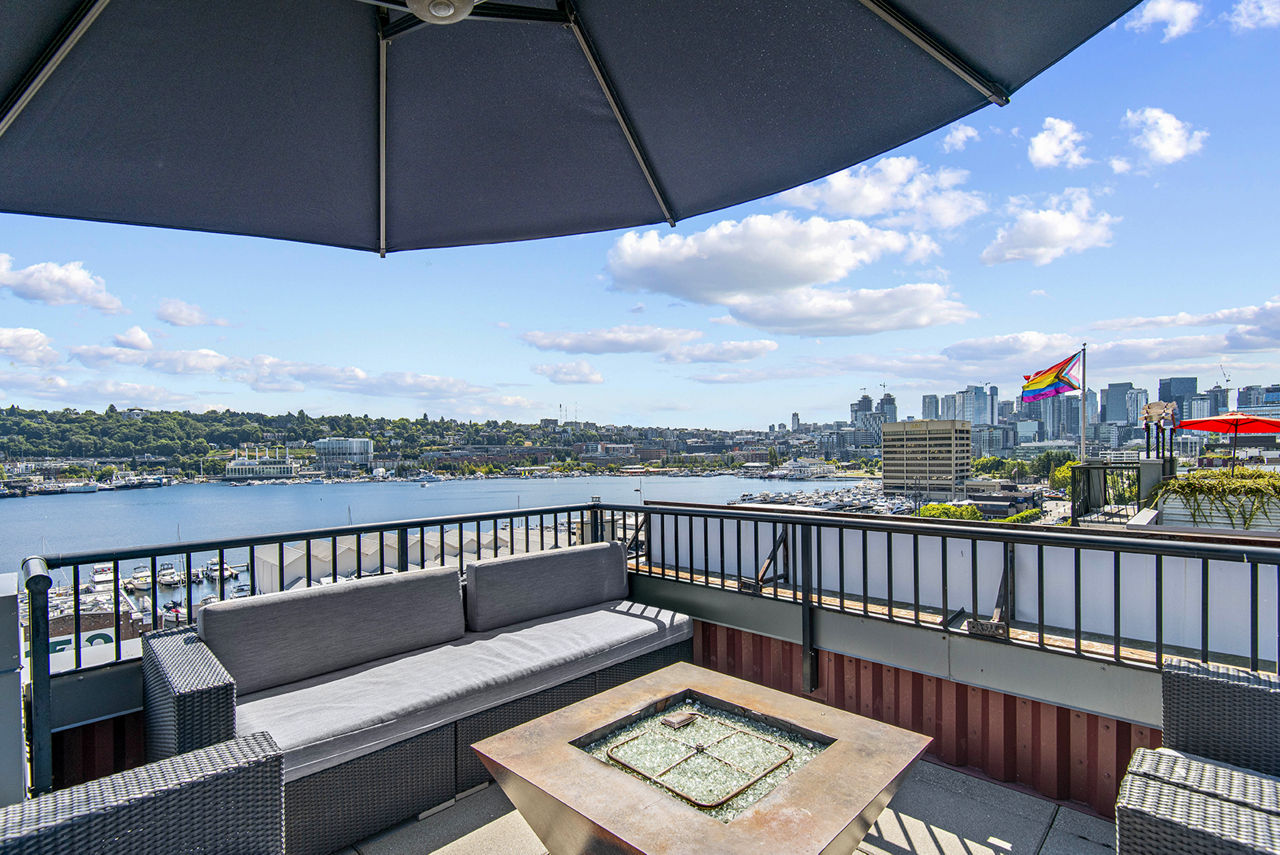 1611 on Lake Union photo 3