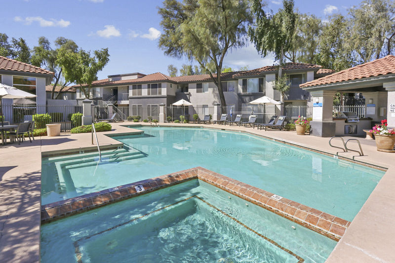 Vista Grove Apartments photo 3