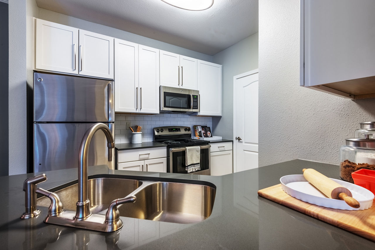 The Vinoy at Innovation Park Apartments photo 4