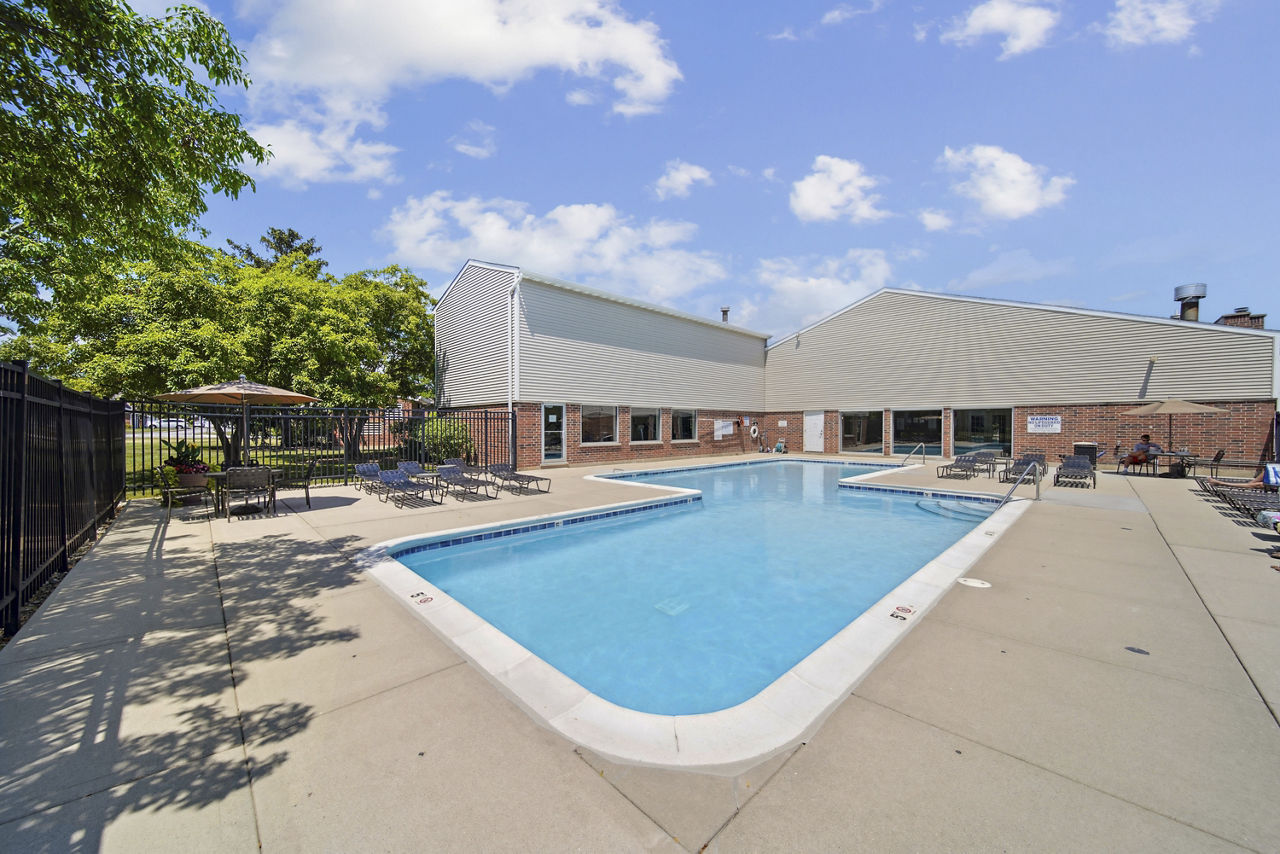 Waterford Place Apartments photo 3