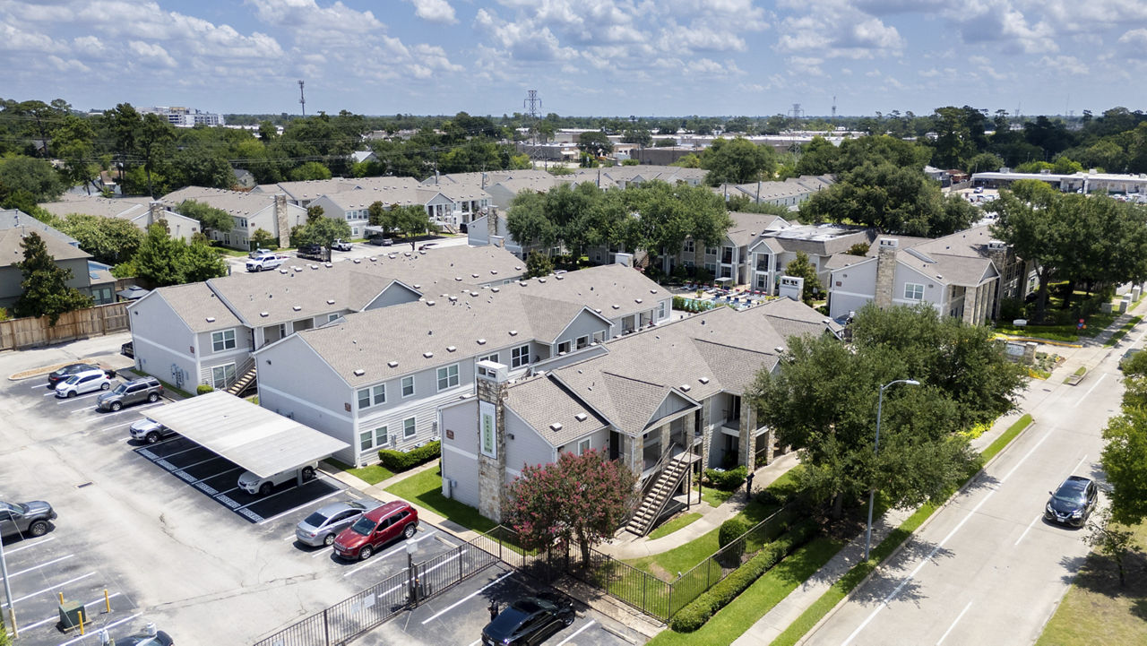 Reserve at Garden Oaks photo 3
