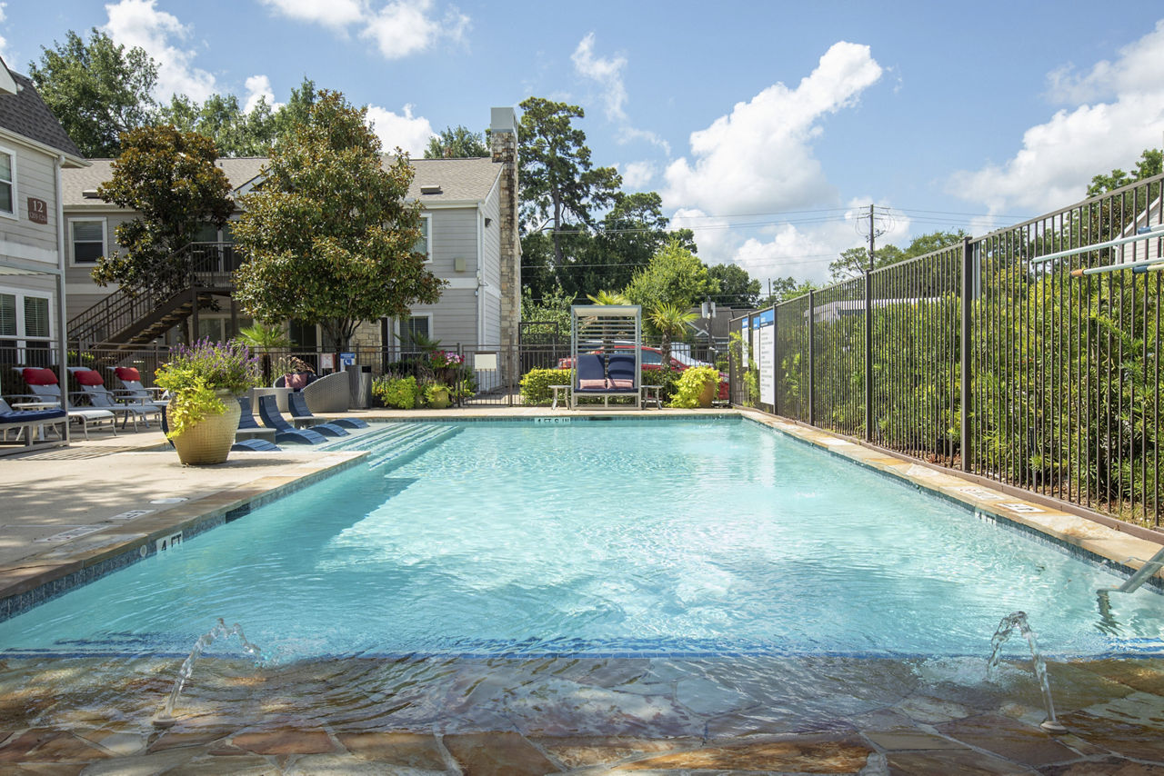 Reserve at Garden Oaks photo 5