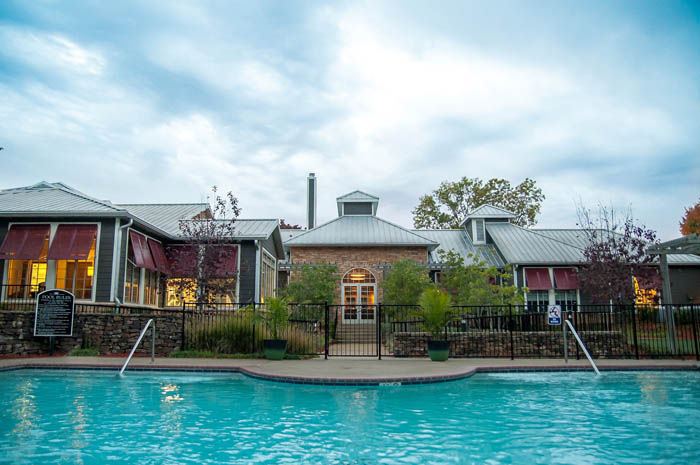Riverset Apartments photo 2