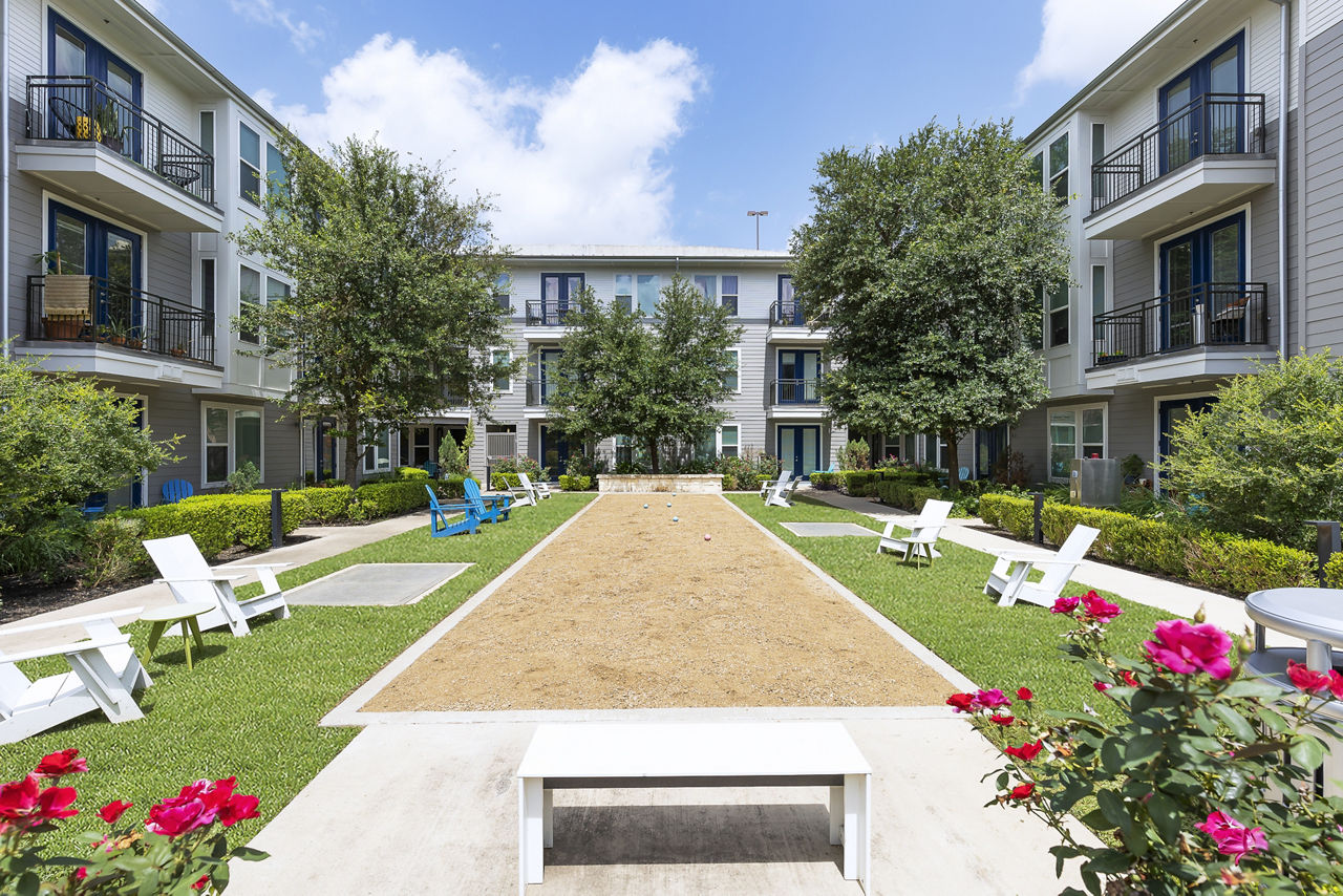 Burnet Flats photo 5