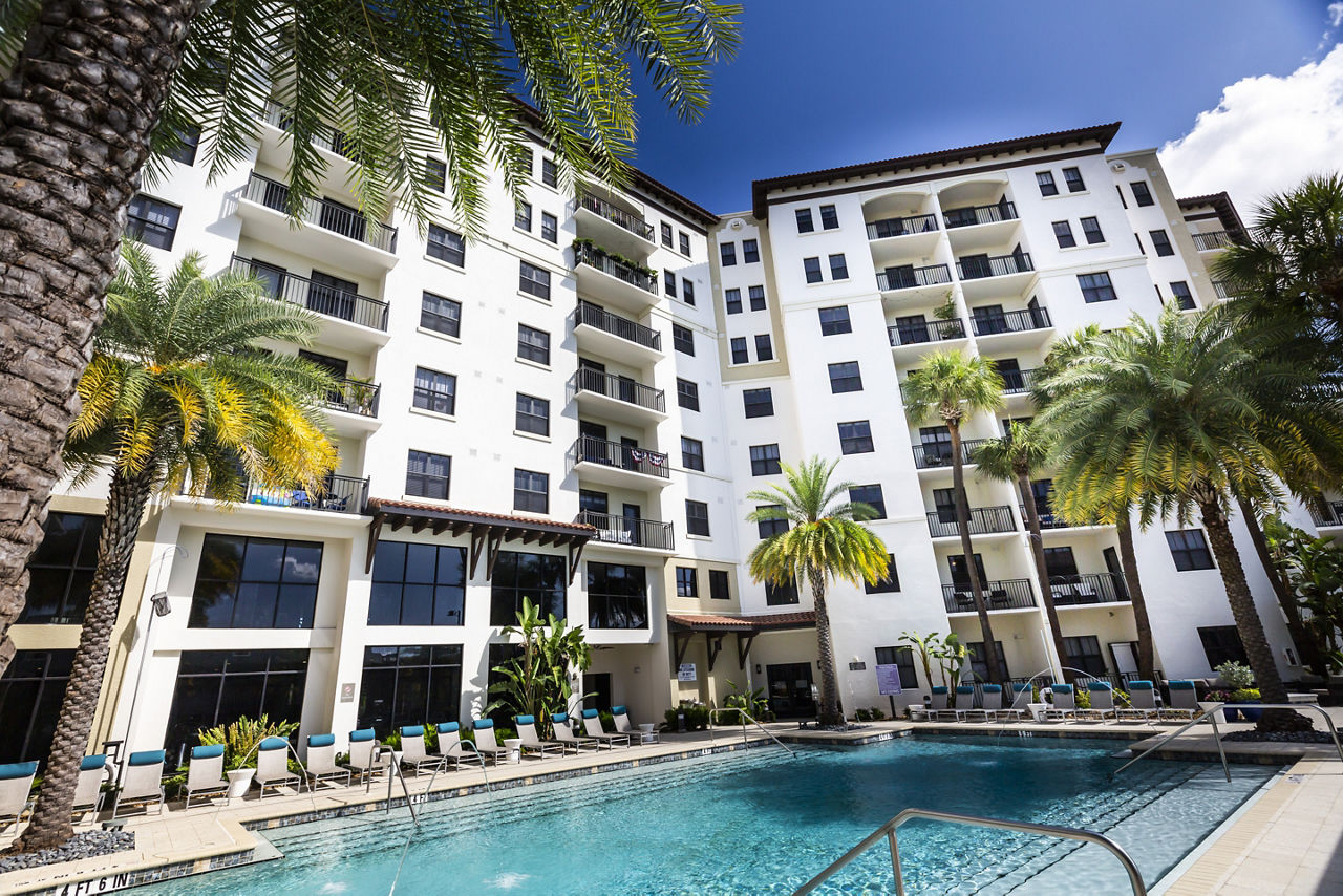 2 Bayshore Luxury Waterfront Apartments photo 3