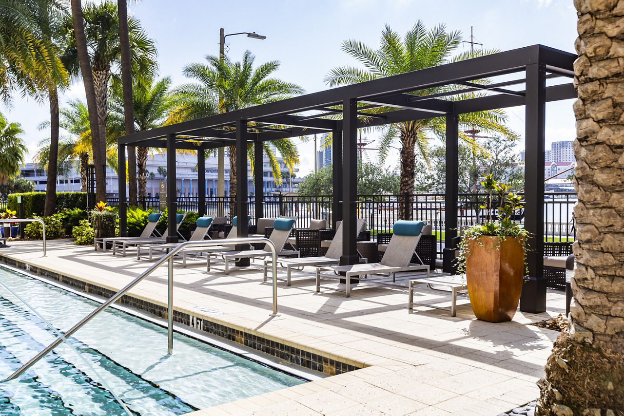 2 Bayshore Luxury Waterfront Apartments photo 4