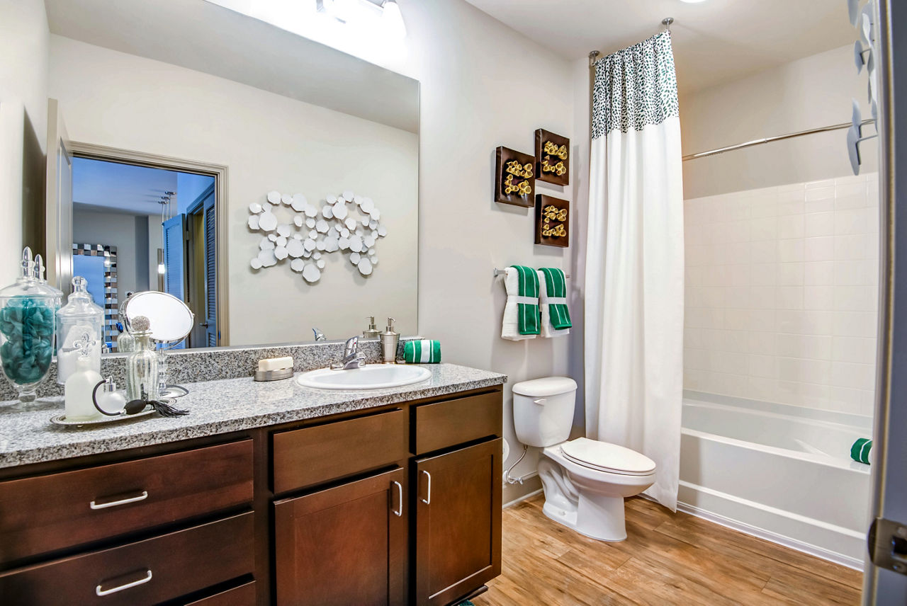 Jones Grant Luxury Apartments photo 4