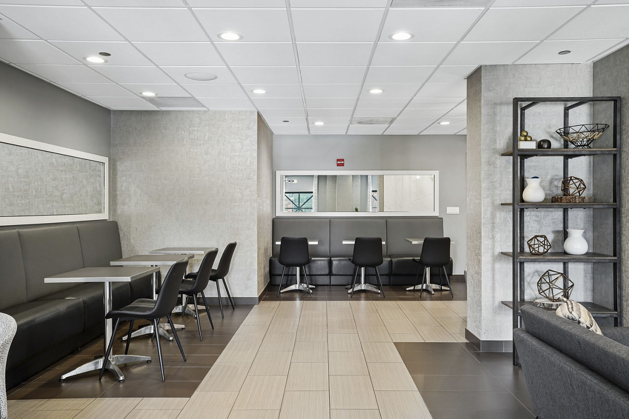 One Superior Place Apartments photo 5