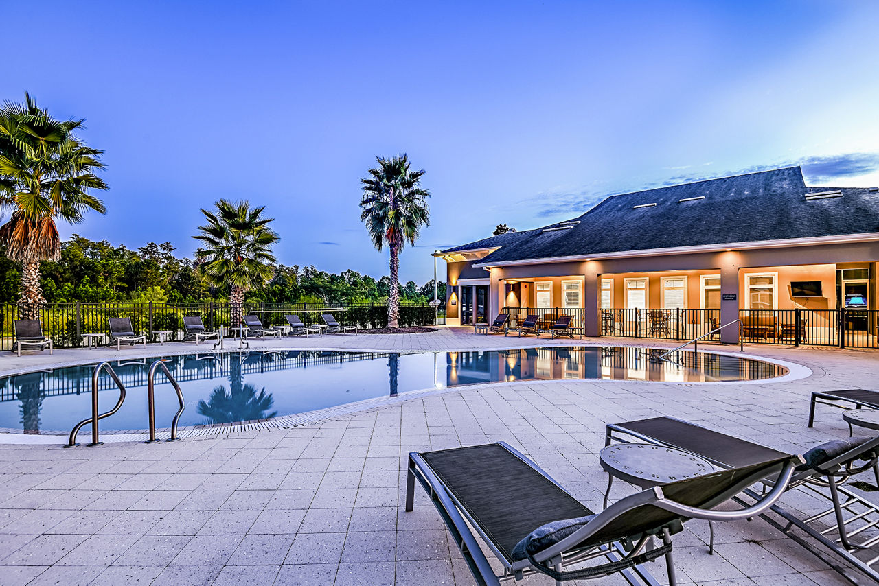 Windermere Cay Apartments photo 4
