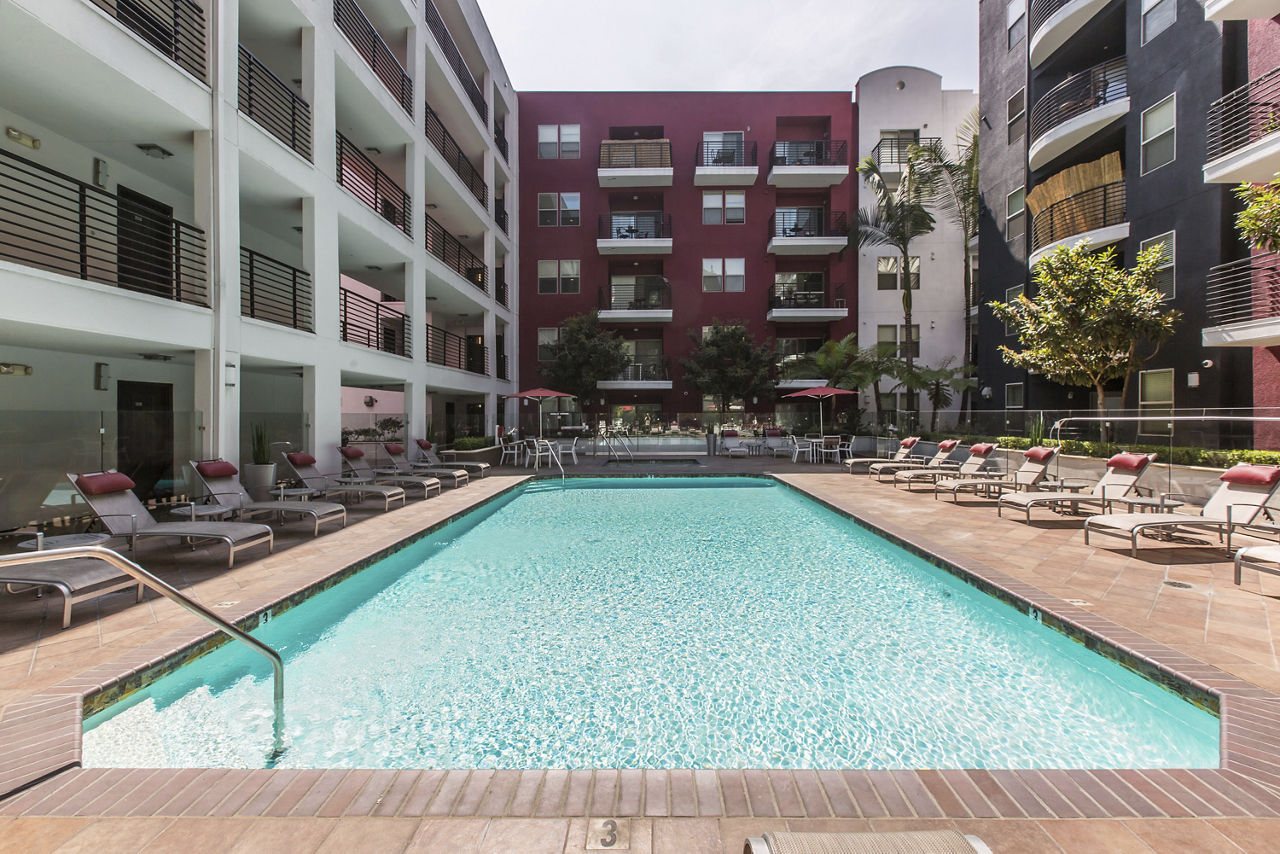 Avana on Wilshire Apartments photo 2