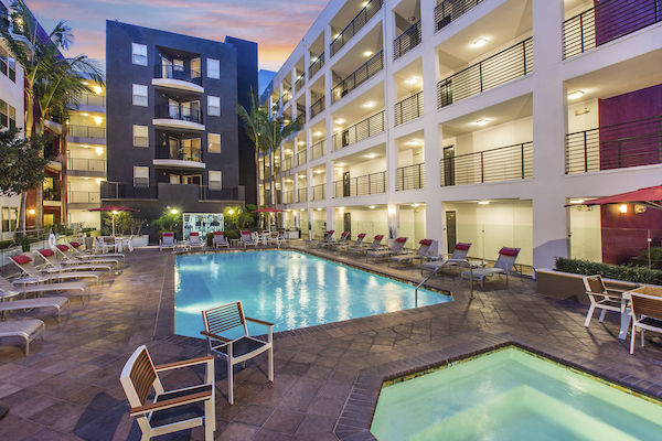 Avana on Wilshire Apartments photo 5