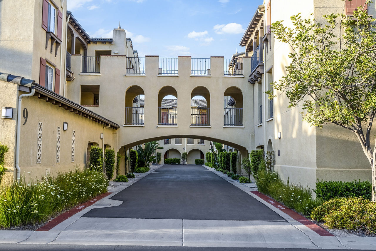 Rolling Hills Gardens Apartments photo 2